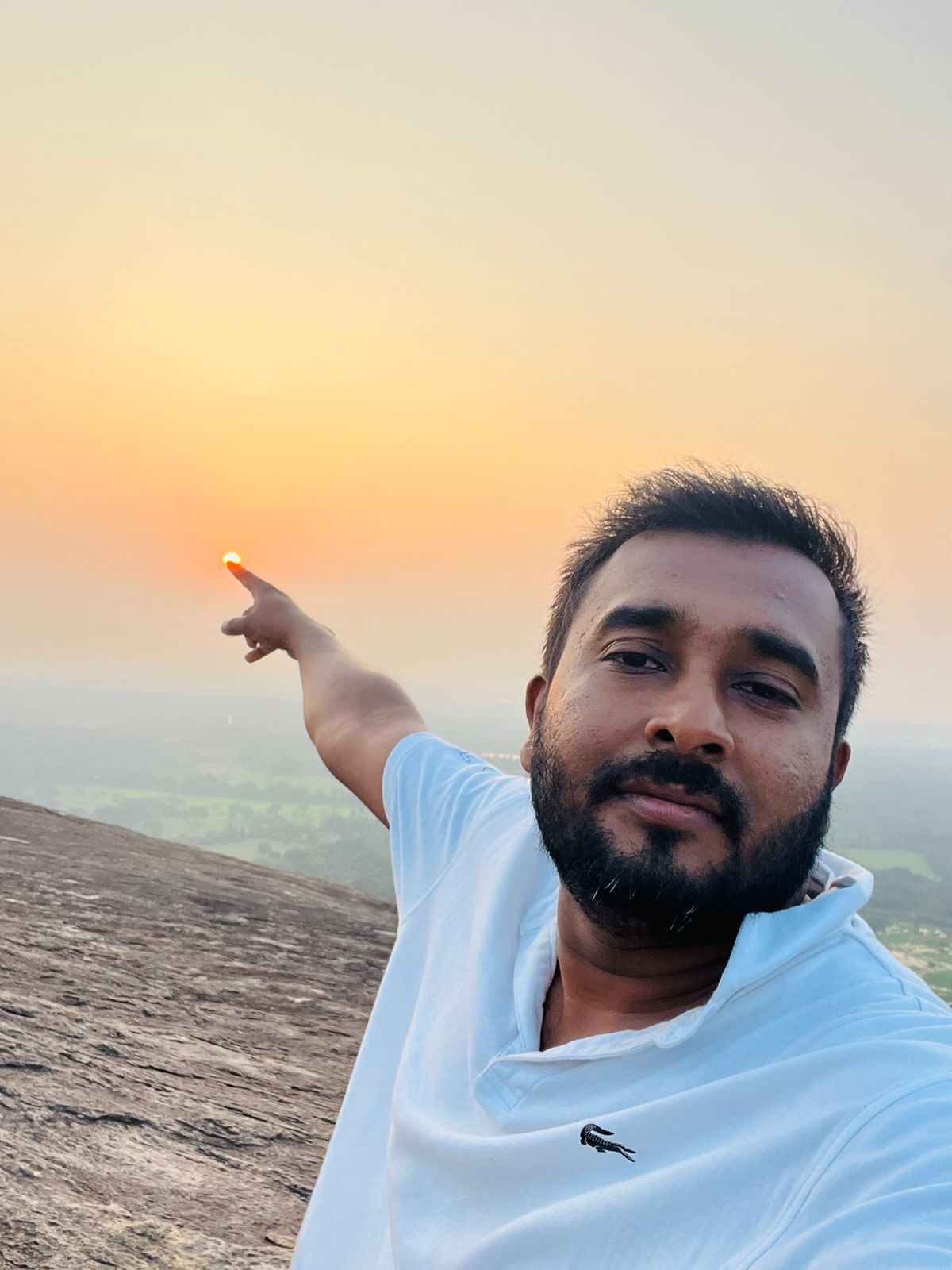 Nadun Wijesinghe — Buwi Tours driver-guide